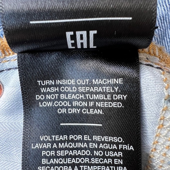 7 for All Mankind Monroe Cut-Off Shorts - Picture 12 of 13